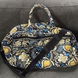 Vera Bradley Weekender bag